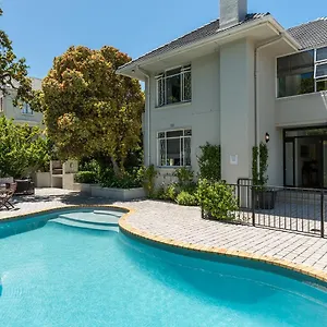 Oak Manor Guest house